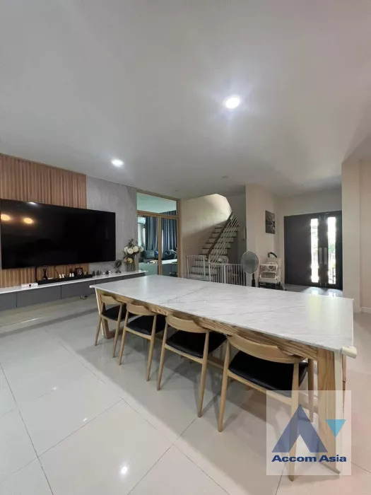 5  6 br House For Sale in Pattanakarn ,Bangkok  at The City Pattanakarn AA39324