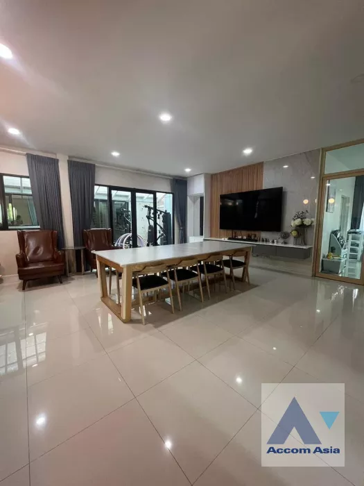  1  6 br House For Sale in Pattanakarn ,Bangkok  at The City Pattanakarn AA39324