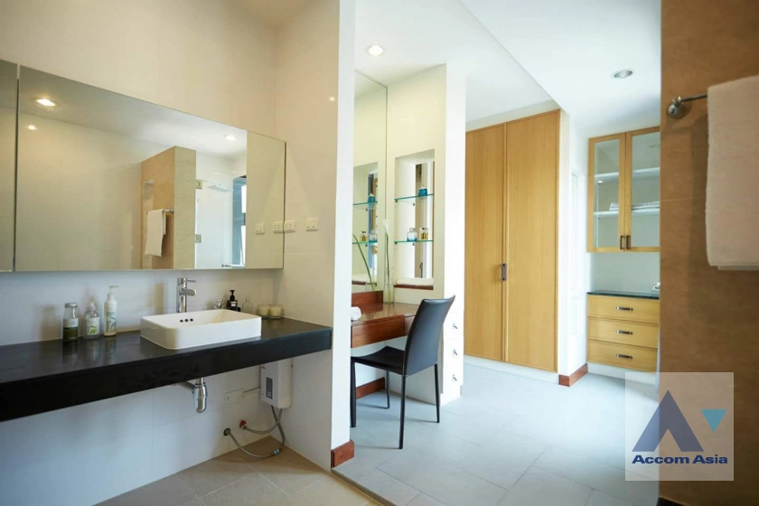 5  3 br Apartment For Rent in Sukhumvit ,Bangkok BTS Ekkamai at Urban space in Bangkok AA39325