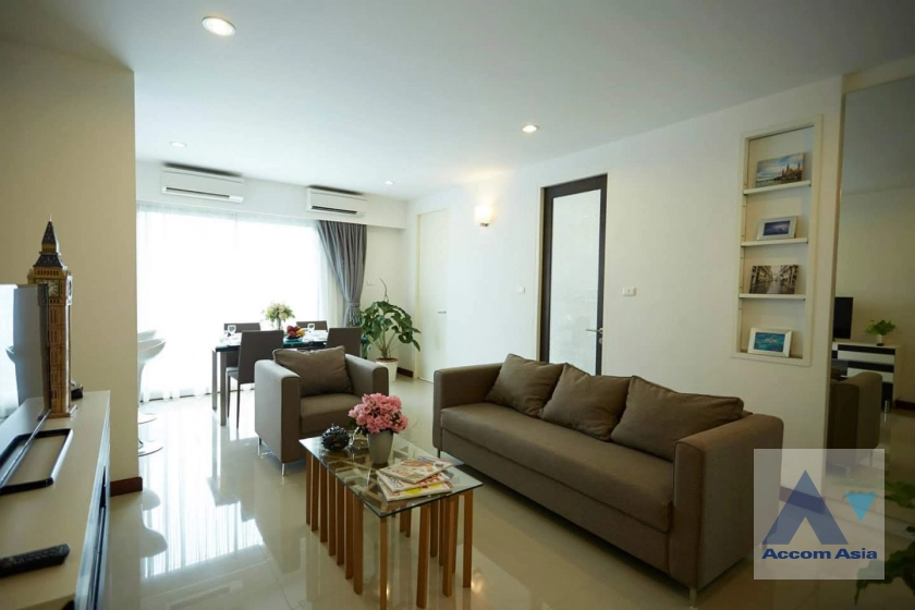  Urban space in Bangkok Apartment  3 Bedroom for Rent BTS Ekkamai in Sukhumvit Bangkok