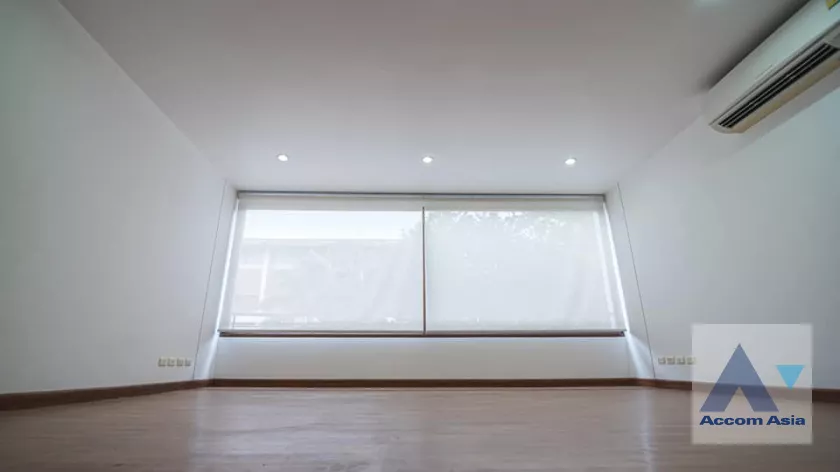 4  2 br Townhouse For Sale in Sukhumvit ,Bangkok BTS Punnawithi at Modern Home  AA39327