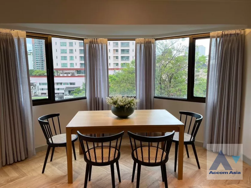 unit 2 Bedrooms  Condominium For Rent in Sukhumvit, Bangkok  near BTS Phrom Phong (AA39337)