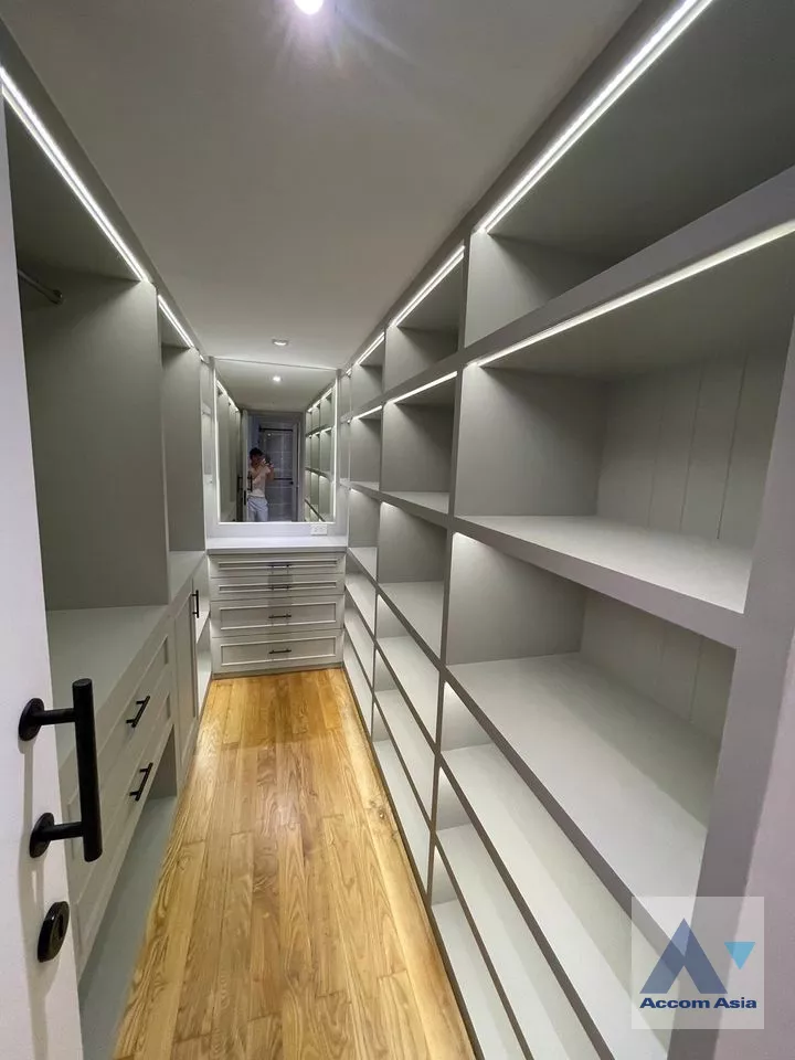 10  2 br Condominium For Rent in Sukhumvit ,Bangkok BTS Phrom Phong at Baan Suan Petch AA39337