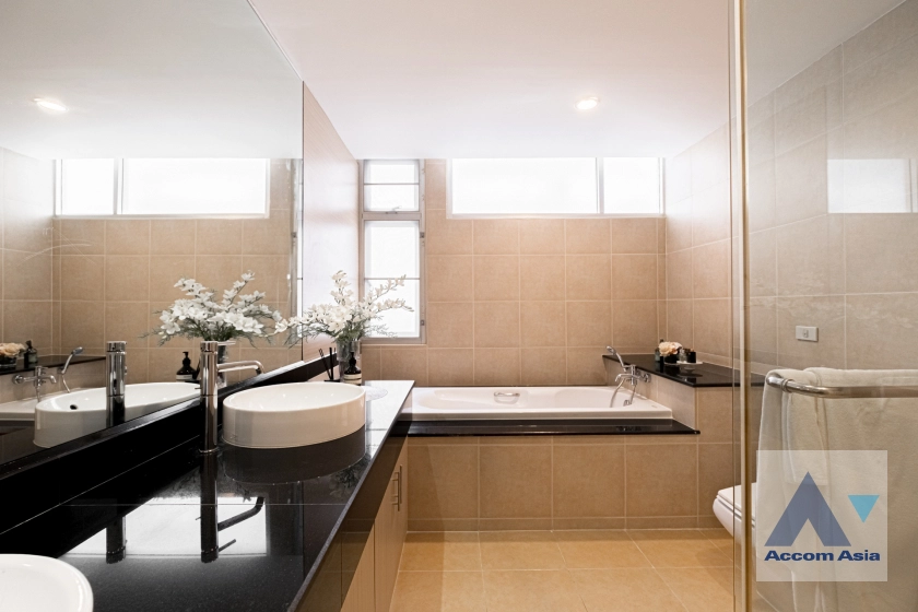 11  3 br Apartment For Rent in Sukhumvit ,Bangkok BTS Phrom Phong at Simply Life AA39339