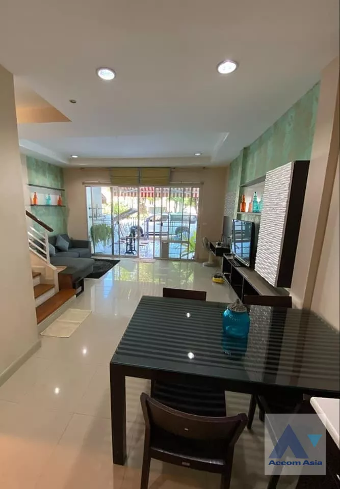 unitFully Furnished, Pet friendly |  3 Bedrooms  House For Rent in Samutprakan, Samutprakan  (AA39343)