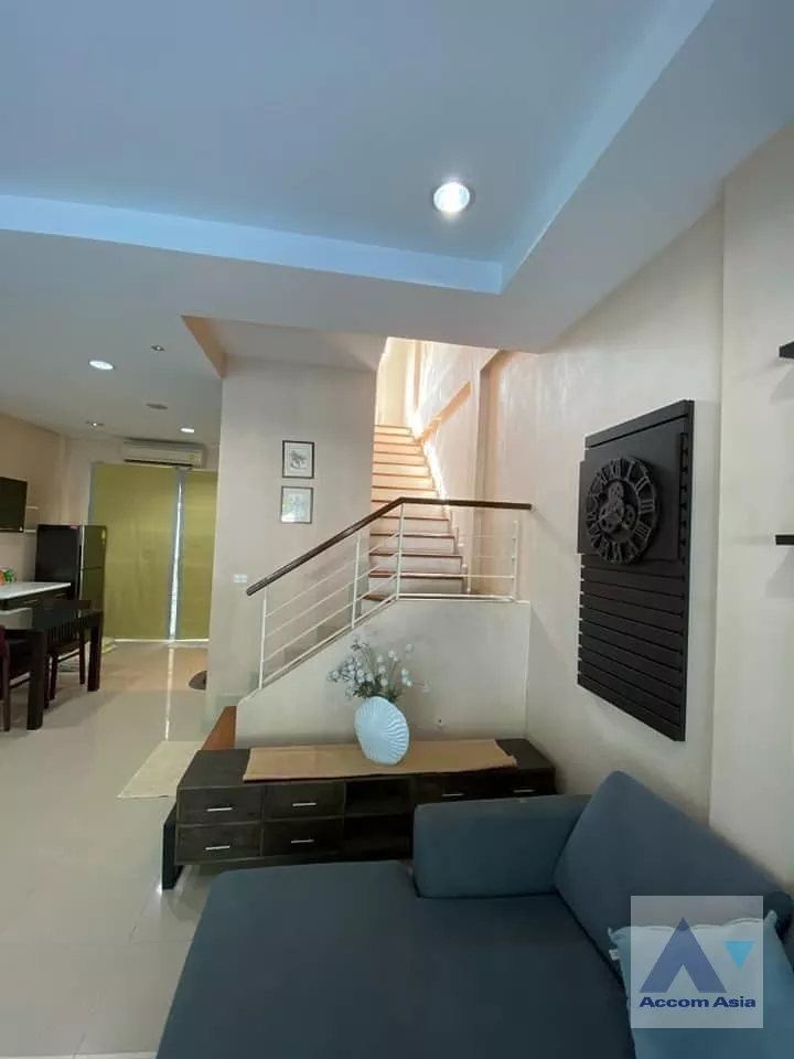 unitFully Furnished, Pet friendly |  3 Bedrooms  House For Rent in Samutprakan, Samutprakan  (AA39343)