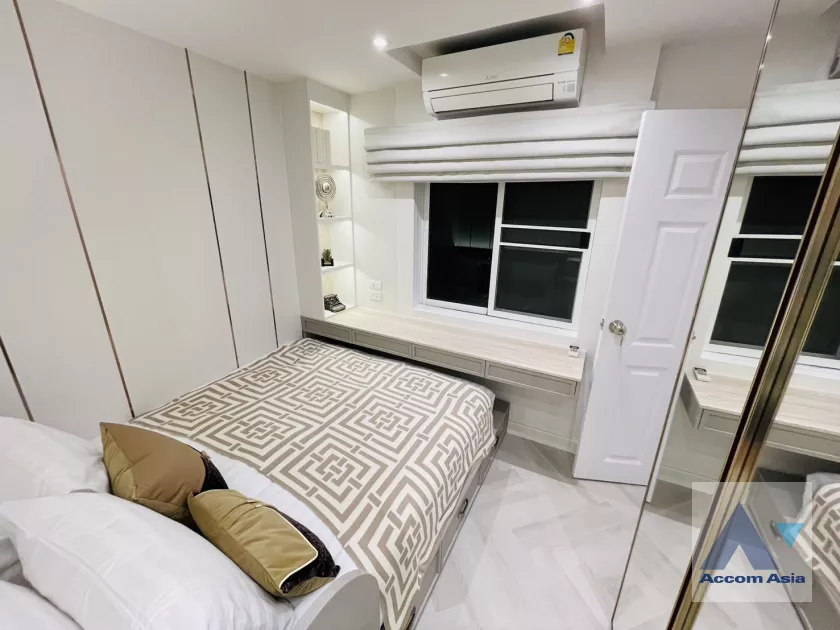 17  3 br Condominium For Sale in Sathorn ,Bangkok BTS Chong Nonsi - BRT Nararam 3 at Fortune Condo Town AA39364