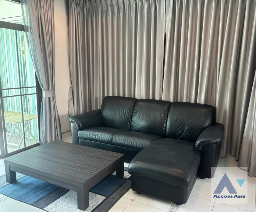 unit 3 Bedrooms  House For Rent in Samutprakan, Samutprakan  (AA39368)