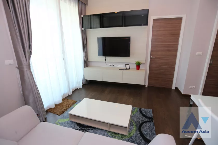  1 Bedroom  Condominium For Rent in Phaholyothin, Bangkok  near MRT Phetchaburi (AA39372)