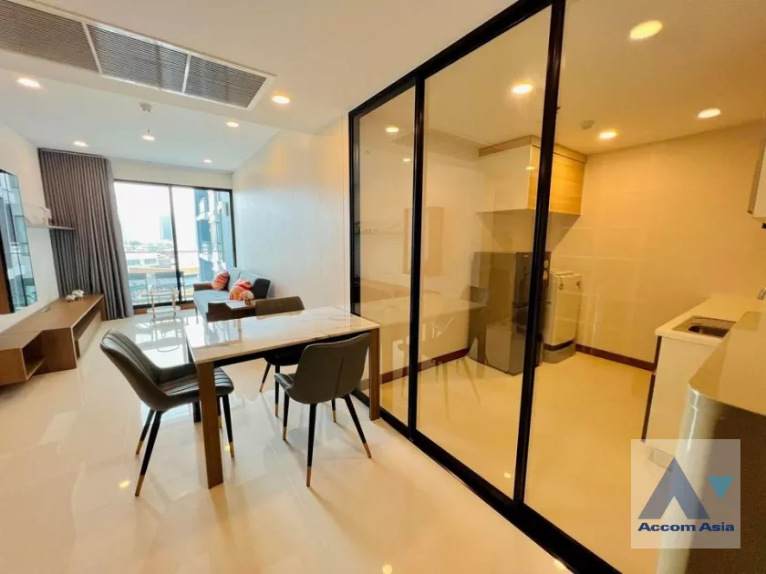  1 Bedroom  Condominium For Rent in Charoennakorn, Bangkok  near BTS Krung Thon Buri (AA39373)