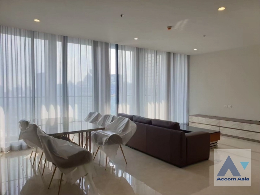 Noble Ploenchit Condominium  3 Bedroom for Sale BTS Ploenchit in Ploenchit Bangkok