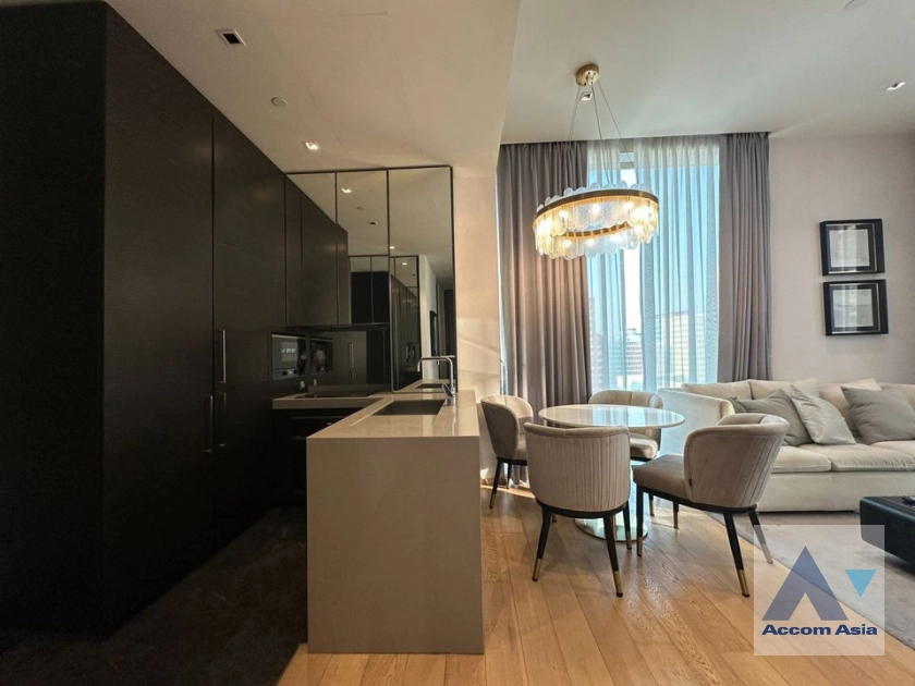 unit 2 Bedrooms  Condominium For Rent & Sale in Ploenchit, Bangkok  near BTS Chitlom (AA39393)