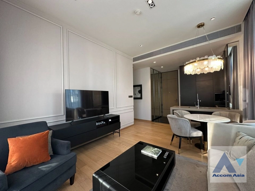 unit 2 Bedrooms  Condominium For Rent & Sale in Ploenchit, Bangkok  near BTS Chitlom (AA39393)