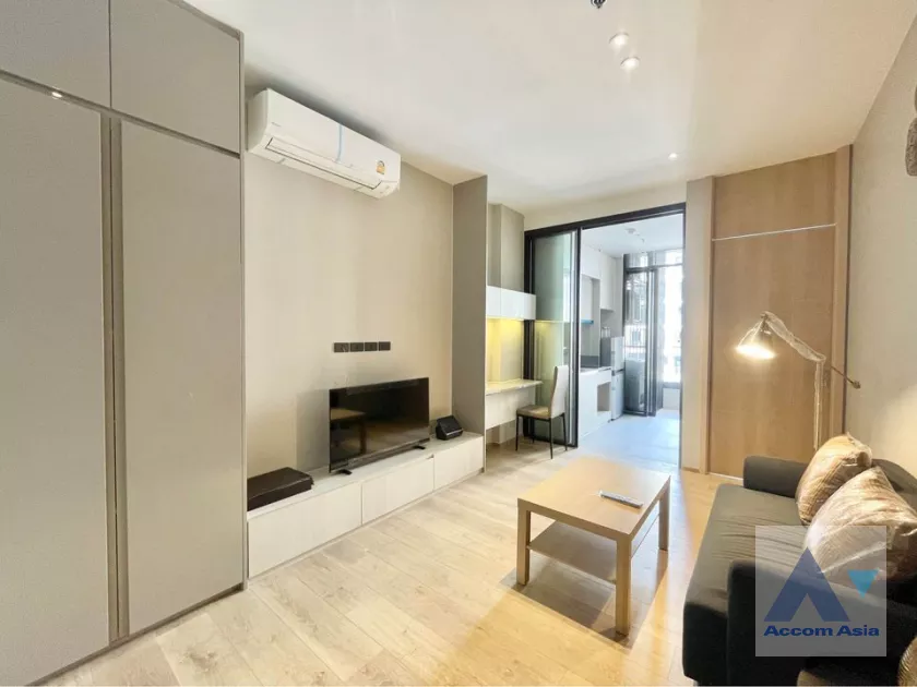unit 1 Bedroom  Condominium For Rent in Sukhumvit, Bangkok  near BTS Ekkamai (AA39398)