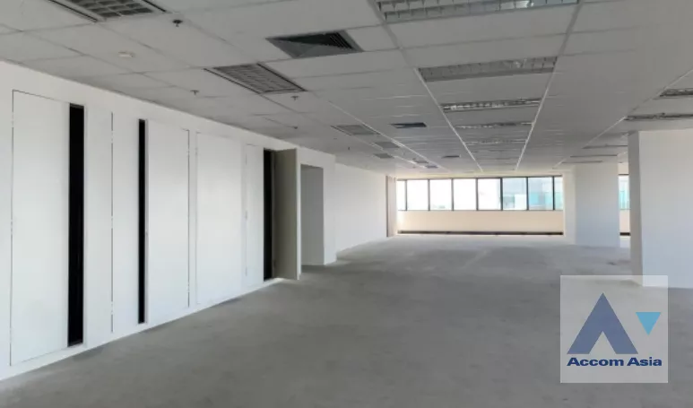 4  Office Space For Rent in Ratchadapisek ,Bangkok MRT Sutthisan at Muang Thai - Phatra Complex Building AA39400