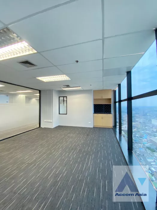 5  Office Space for rent and sale in Charoen Nakhon ,Bangkok BTS Krung Thon Buri - BTS Wongwian Yai at Sinn Sathorn Tower AA39404