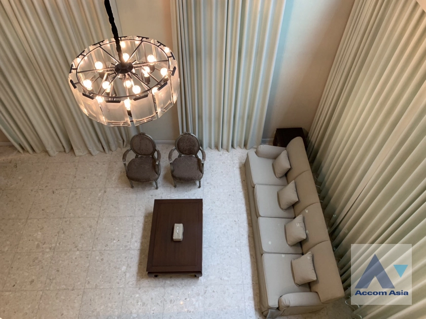 unit 5 Bedrooms  House For Rent & Sale in Latkrabang, Bangkok  (AA39405)