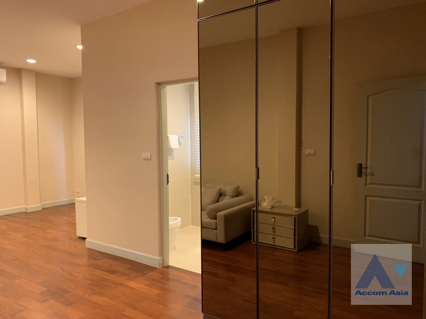 13  5 br House for rent and sale in Latkrabang ,Bangkok  at Grand Bangkok Boulevard Ratchada - Ramintra 2 AA39405