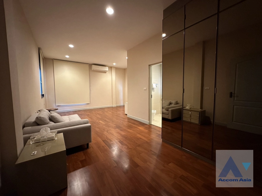 10  5 br House for rent and sale in Latkrabang ,Bangkok  at Grand Bangkok Boulevard Ratchada - Ramintra 2 AA39405