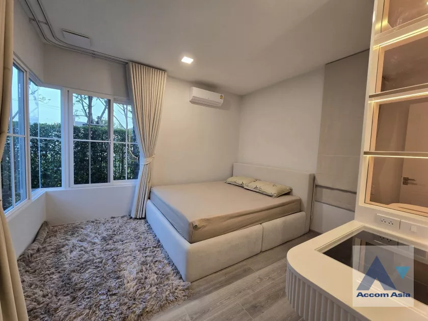 unitPet friendly |  4 Bedrooms  House For Rent in Bang Na, Bangkok  (AA39411)