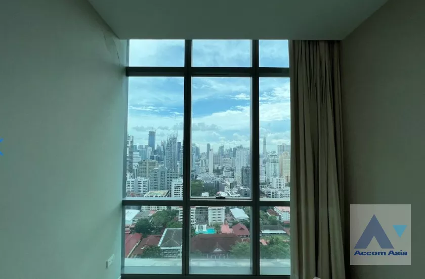 10  2 br Condominium For Sale in Sukhumvit ,Bangkok BTS Asok at The Room Sukhumvit 21 AA39413