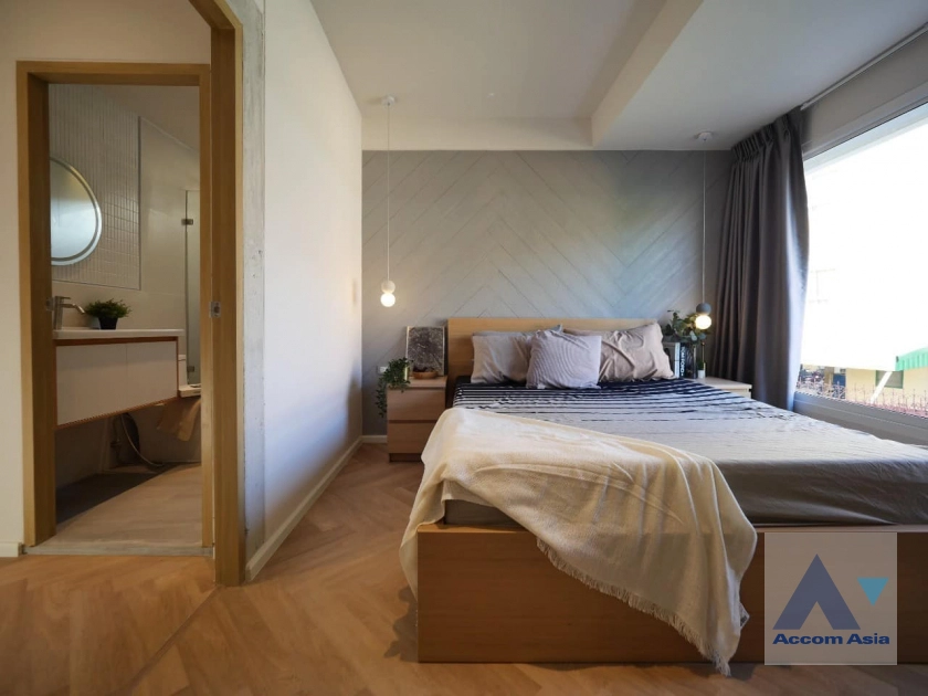 13  3 br House for rent and sale in Sukhumvit ,Bangkok BTS Phra khanong AA39414