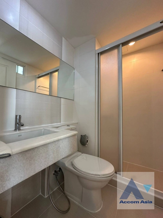 5  1 br Condominium for rent and sale in Sukhumvit ,Bangkok BTS Ekkamai at U Sabai Rama 4 AA39417