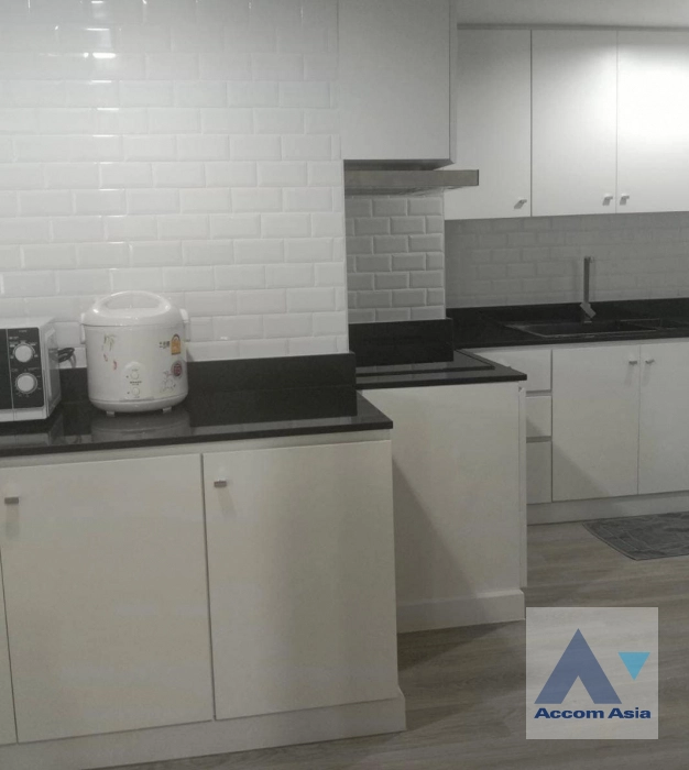 6  3 br Apartment for rent and sale in Sukhumvit ,Bangkok BTS Nana at Contemporary Lifestyle AA39430