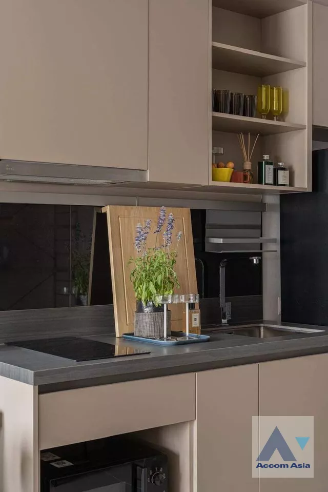 unit 1 Bedroom  Condominium For Rent in Sukhumvit, Bangkok  near BTS Thong Lo (AA39431)