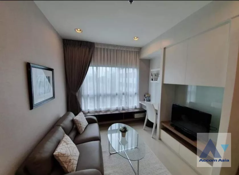  1 Bedroom  Condominium For Rent in Charoennakorn, Bangkok  near BTS Krung Thon Buri (AA39435)