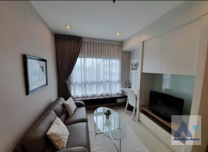 unit 1 Bedroom  Condominium For Rent in Charoen Nakhon, Bangkok  near BTS Krung Thon Buri (AA39435)