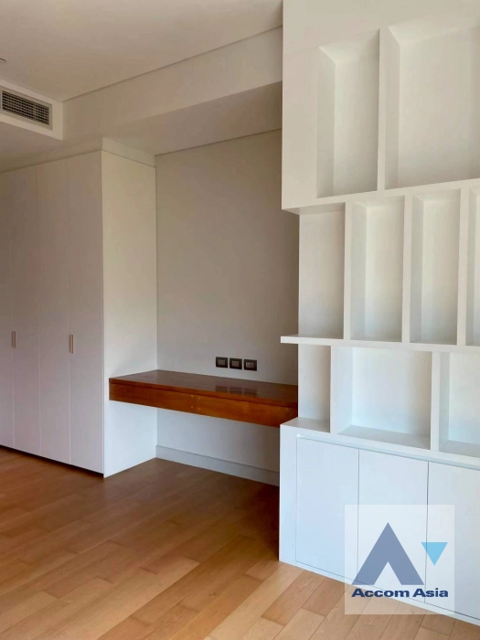 8  2 br Condominium for rent and sale in Ploenchit ,Bangkok BTS Chitlom at Sindhorn Residence AA39437