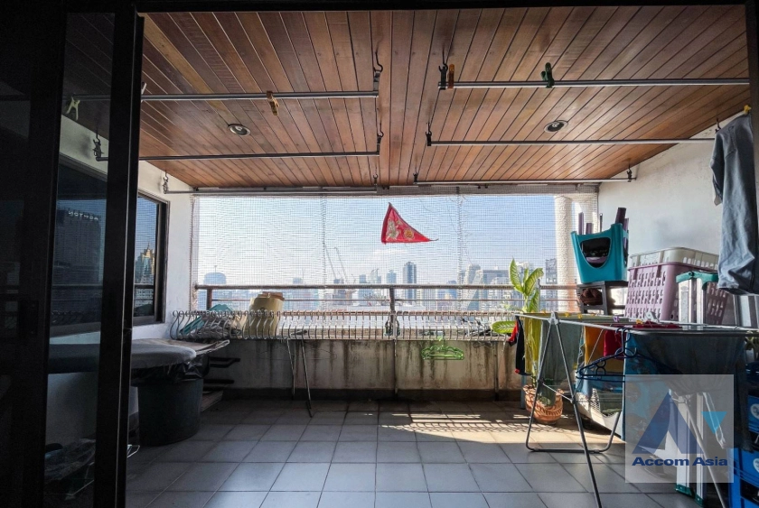 9  3 br Condominium For Sale in Sukhumvit ,Bangkok BTS Asok - MRT Sukhumvit at Liberty Park I AA39438