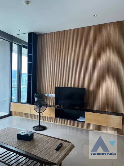 unit 1 Bedroom  Condominium For Rent in Ploenchit, Bangkok  near BTS Chitlom (AA39439)