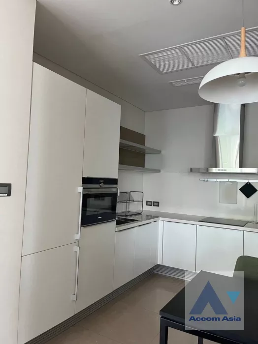 4  1 br Condominium For Rent in Ploenchit ,Bangkok BTS Chitlom at Sindhorn Residence AA39439