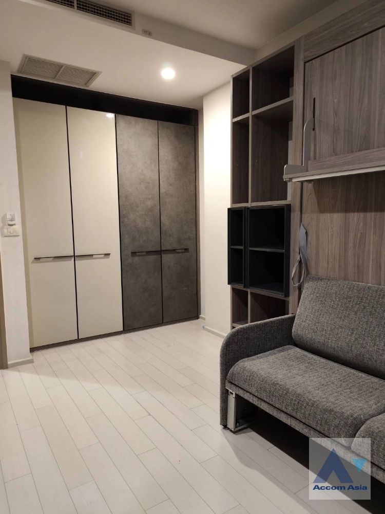 5  2 br Condominium For Sale in Ploenchit ,Bangkok BTS Ploenchit at Noble Ploenchit AA39442