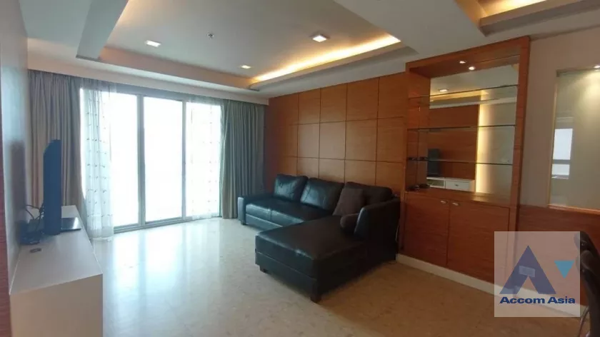 Nusasiri Grand Condo Condominium  2 Bedroom for Sale BTS Ekkamai in Sukhumvit Bangkok