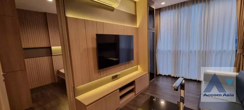  1 Bedroom  Condominium For Rent in Ratchadapisek, Bangkok  near MRT Phetchaburi (AA39457)