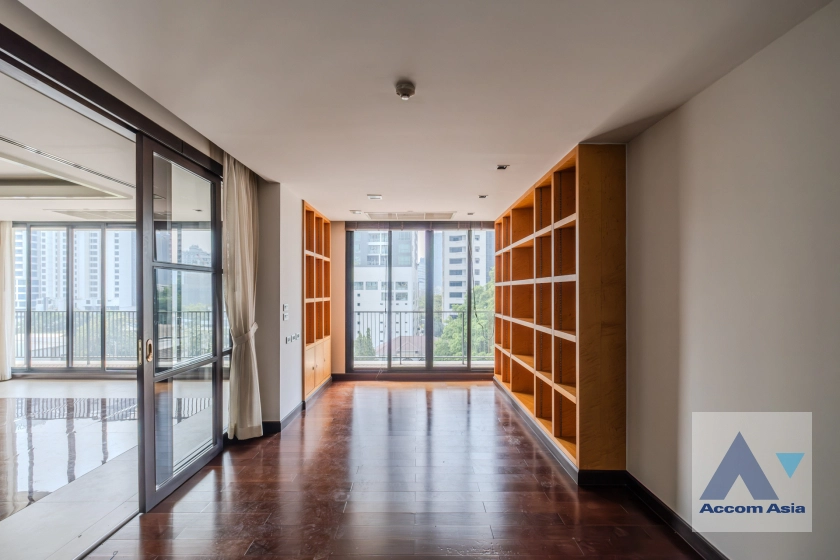  1  4 br Apartment For Rent in Sukhumvit ,Bangkok BTS Phrom Phong at Fully Facilities AA39470