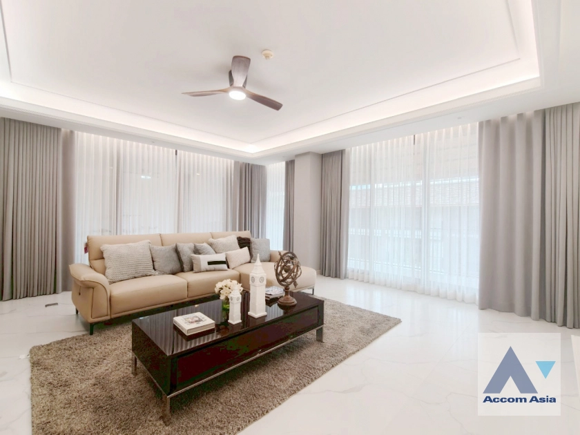 unitBig Balcony, Pet friendly |  4 Bedrooms  Apartment For Rent in Sukhumvit, Bangkok  near BTS Phrom Phong (AA39470)