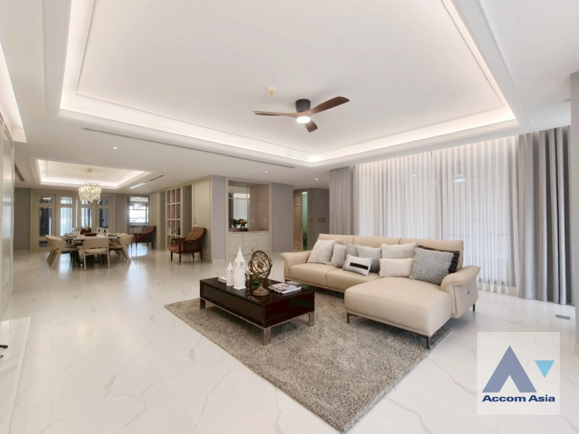  1  4 br Apartment For Rent in Sukhumvit ,Bangkok BTS Phrom Phong at Fully Facilities AA39470