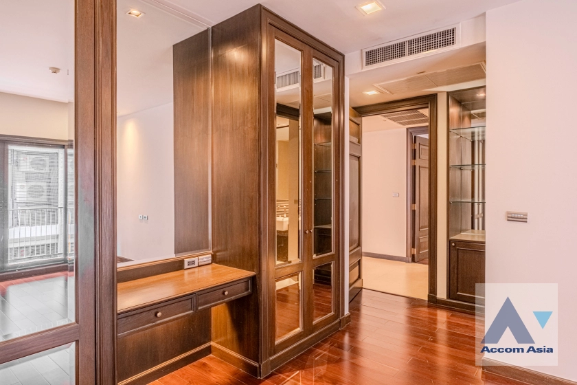 16  4 br Apartment for rent and sale in Sukhumvit ,Bangkok BTS Phrom Phong at Fully Facilities AA39471