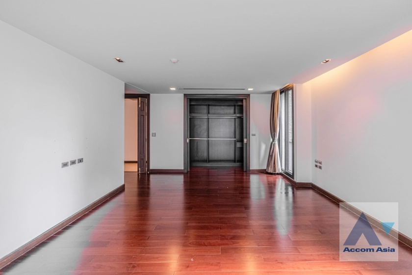 18  4 br Apartment for rent and sale in Sukhumvit ,Bangkok BTS Phrom Phong at Fully Facilities AA39471