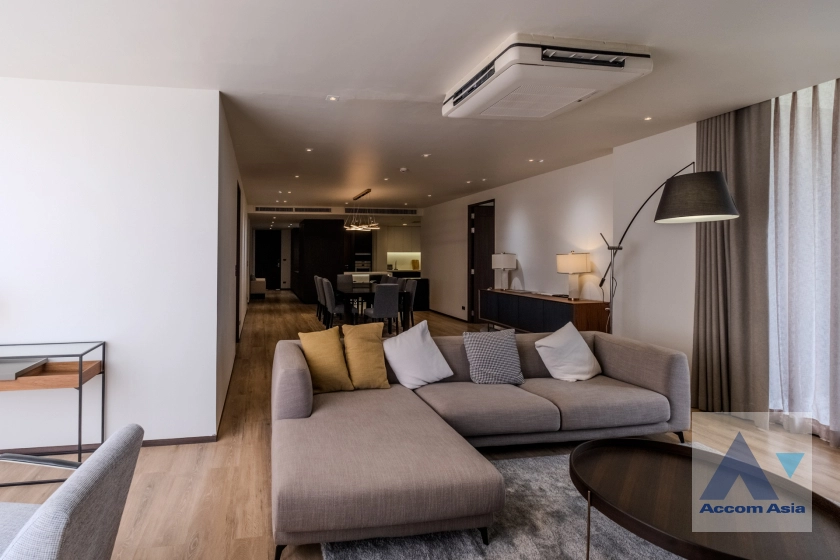 5  4 br Apartment For Rent in Sukhumvit ,Bangkok BTS Phrom Phong at Modern Brand New Apartment AA39472