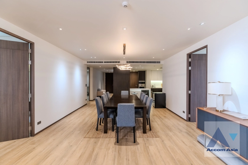 6  4 br Apartment For Rent in Sukhumvit ,Bangkok BTS Phrom Phong at Modern Brand New Apartment AA39472