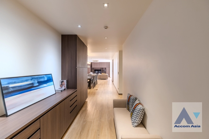 10  4 br Apartment For Rent in Sukhumvit ,Bangkok BTS Phrom Phong at Modern Brand New Apartment AA39472