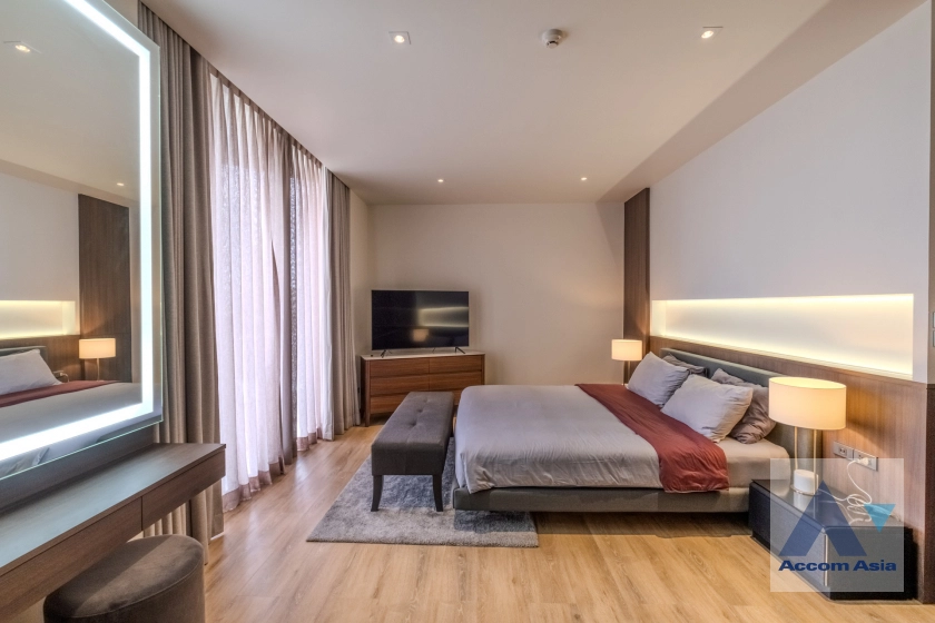 11  4 br Apartment For Rent in Sukhumvit ,Bangkok BTS Phrom Phong at Modern Brand New Apartment AA39472