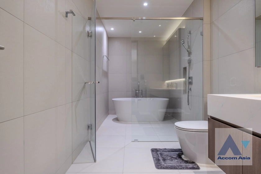 13  4 br Apartment For Rent in Sukhumvit ,Bangkok BTS Phrom Phong at Modern Brand New Apartment AA39472