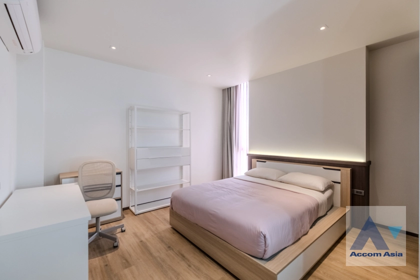 15  4 br Apartment For Rent in Sukhumvit ,Bangkok BTS Phrom Phong at Modern Brand New Apartment AA39472