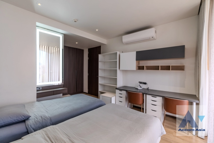 19  4 br Apartment For Rent in Sukhumvit ,Bangkok BTS Phrom Phong at Modern Brand New Apartment AA39472